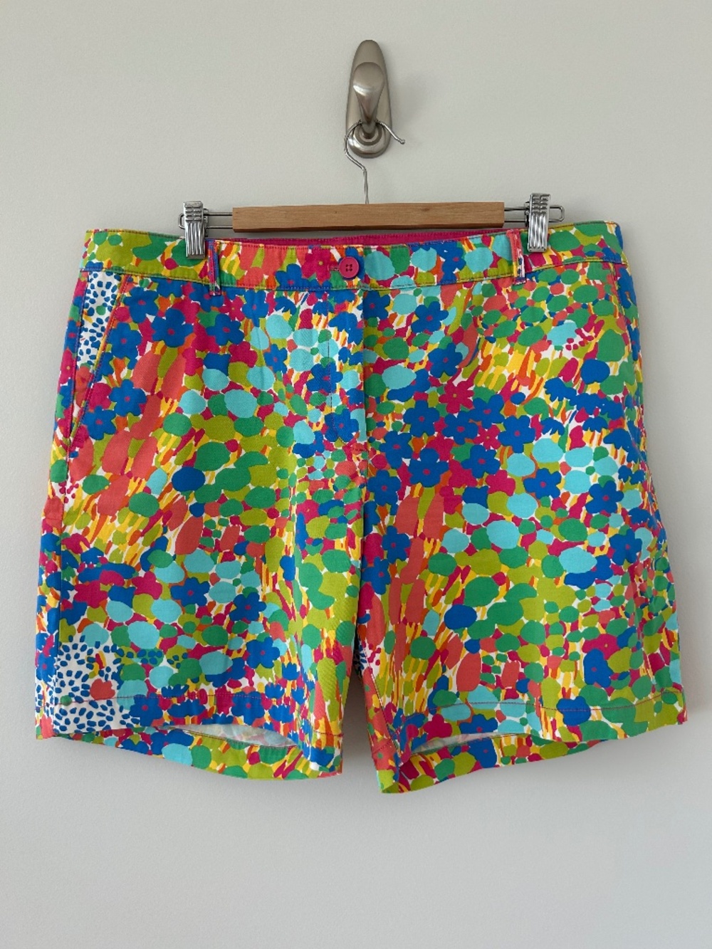 NWOT Talbots Weekend Floral Colorful Stretch Chino Shorts Sz 16
